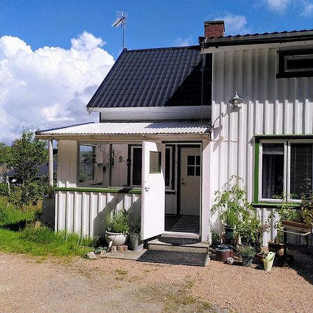 Laegenhet Naturnaera I Henån Eksteriør bilde